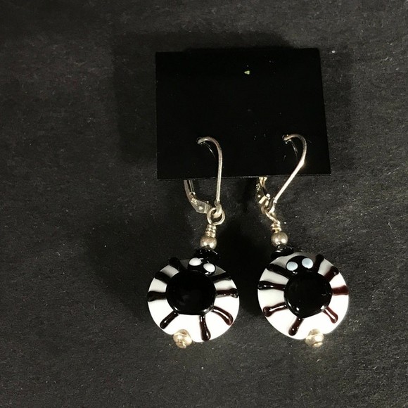 Halloween spider earrings Handmade glass lampwork beads novelty kitsch halloween - Picture 5 of 5